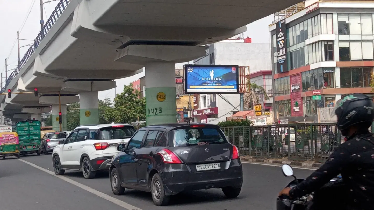 Rajouri Garden – Outside Fab India
