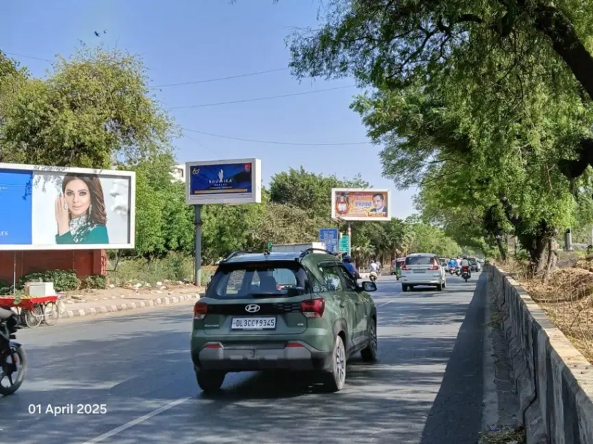 Sukhdev Vihar Bus Depot – Mathura Road