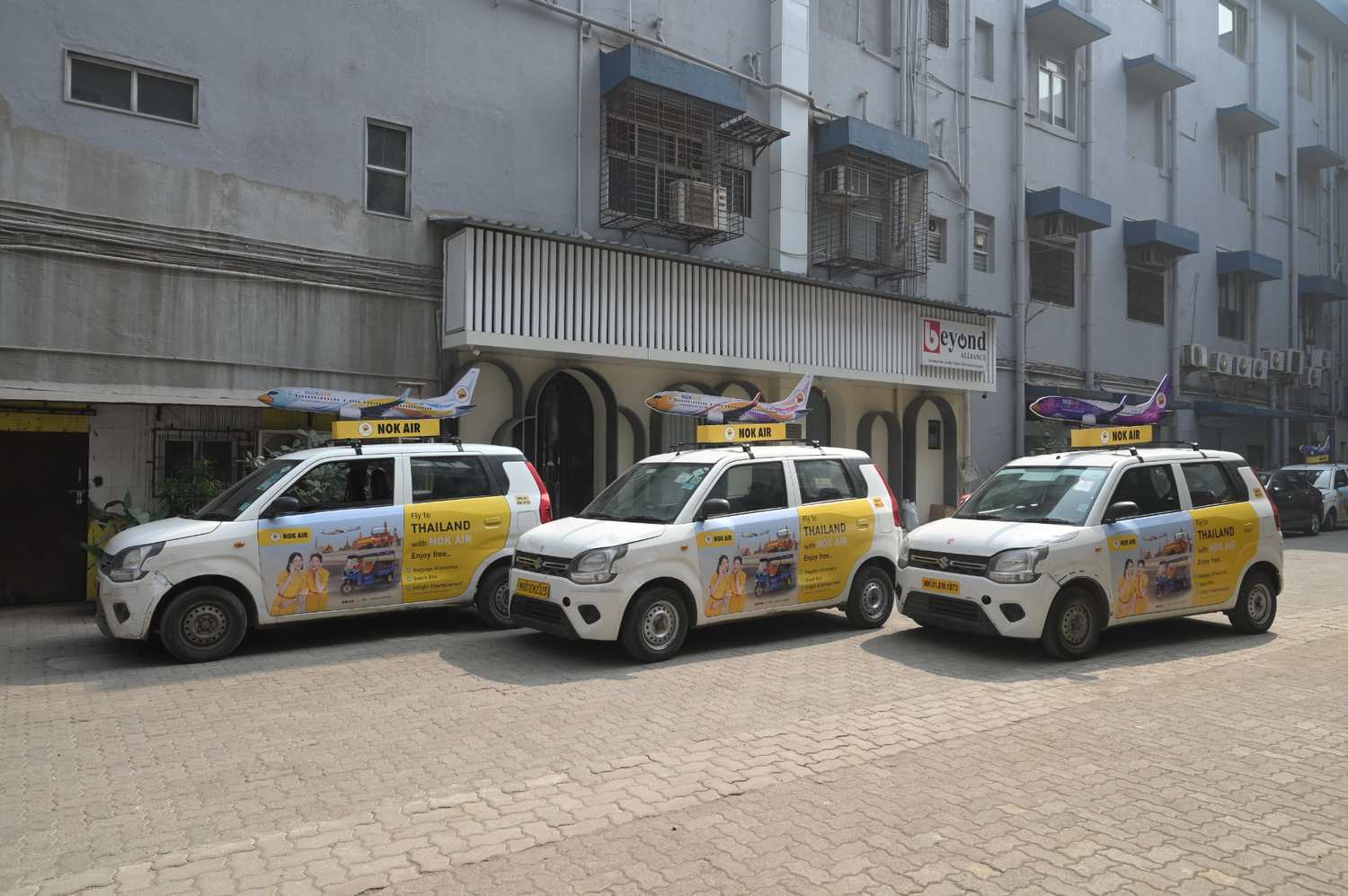 Nok Air's Innovative Transit Advertising Campaign in Mumbai | CashurDrive